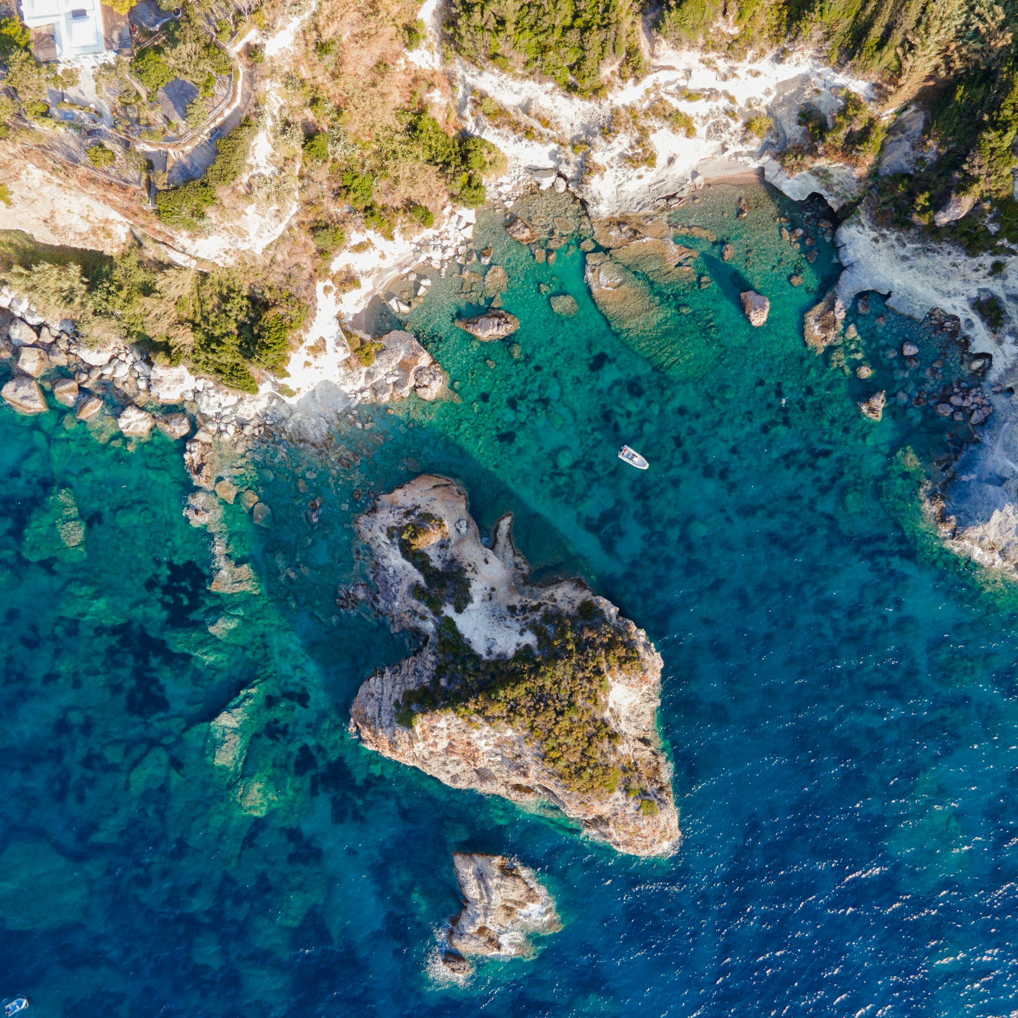 Ponza, lazio / pontine islands